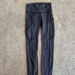 LuLu girl’s size 4 leggings